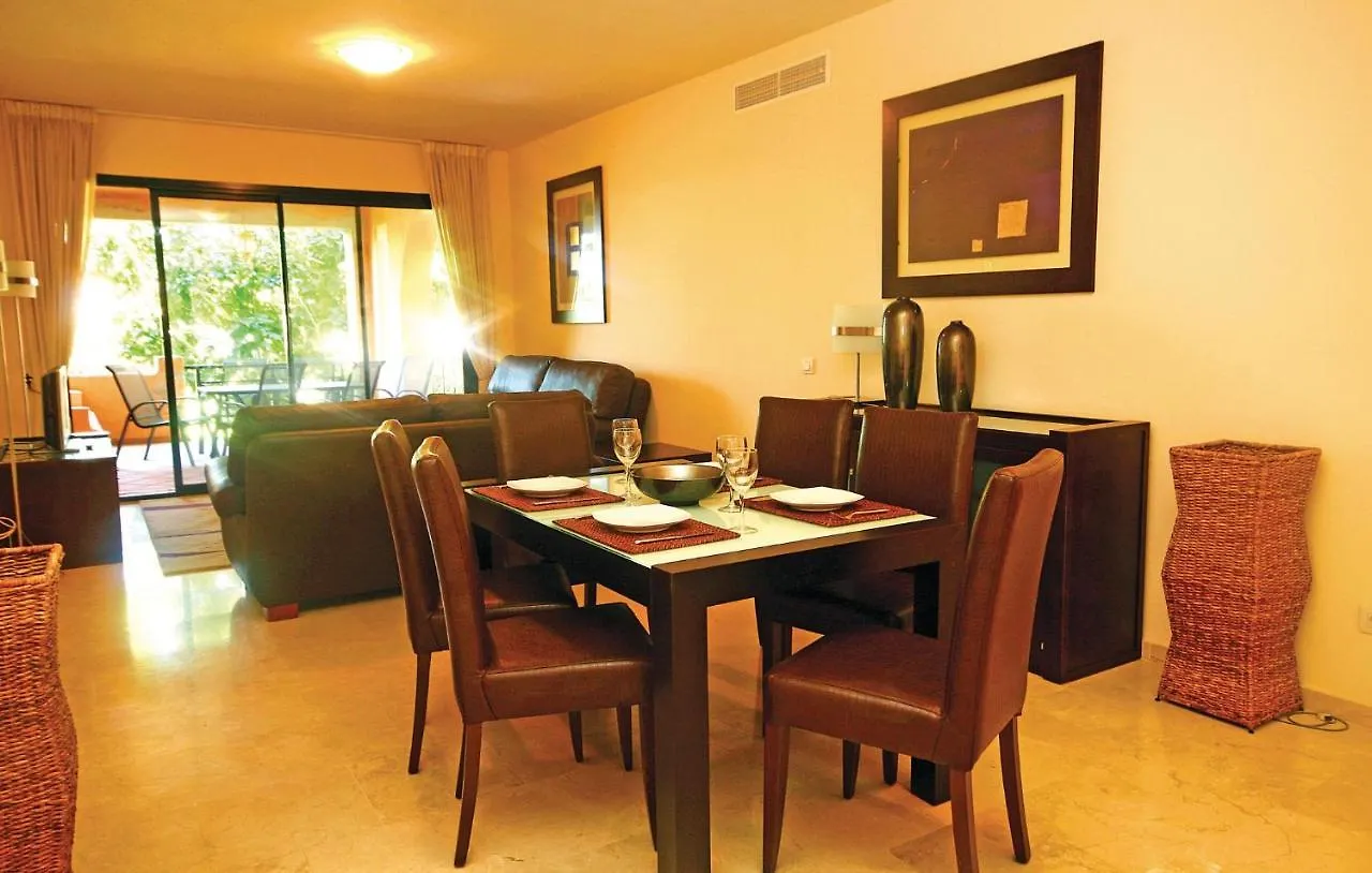 Beautiful Apartment In Estepona With 3 Bedrooms, Outdoor Swimming Pool And Swimming Pool