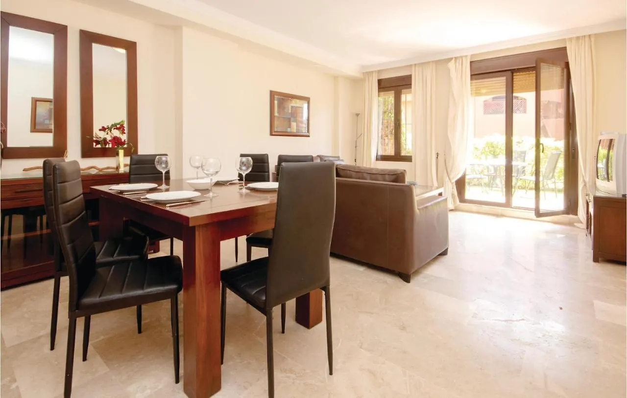 Beautiful Apartment In Estepona With 3 Bedrooms, Outdoor Swimming Pool And Swimming Pool
